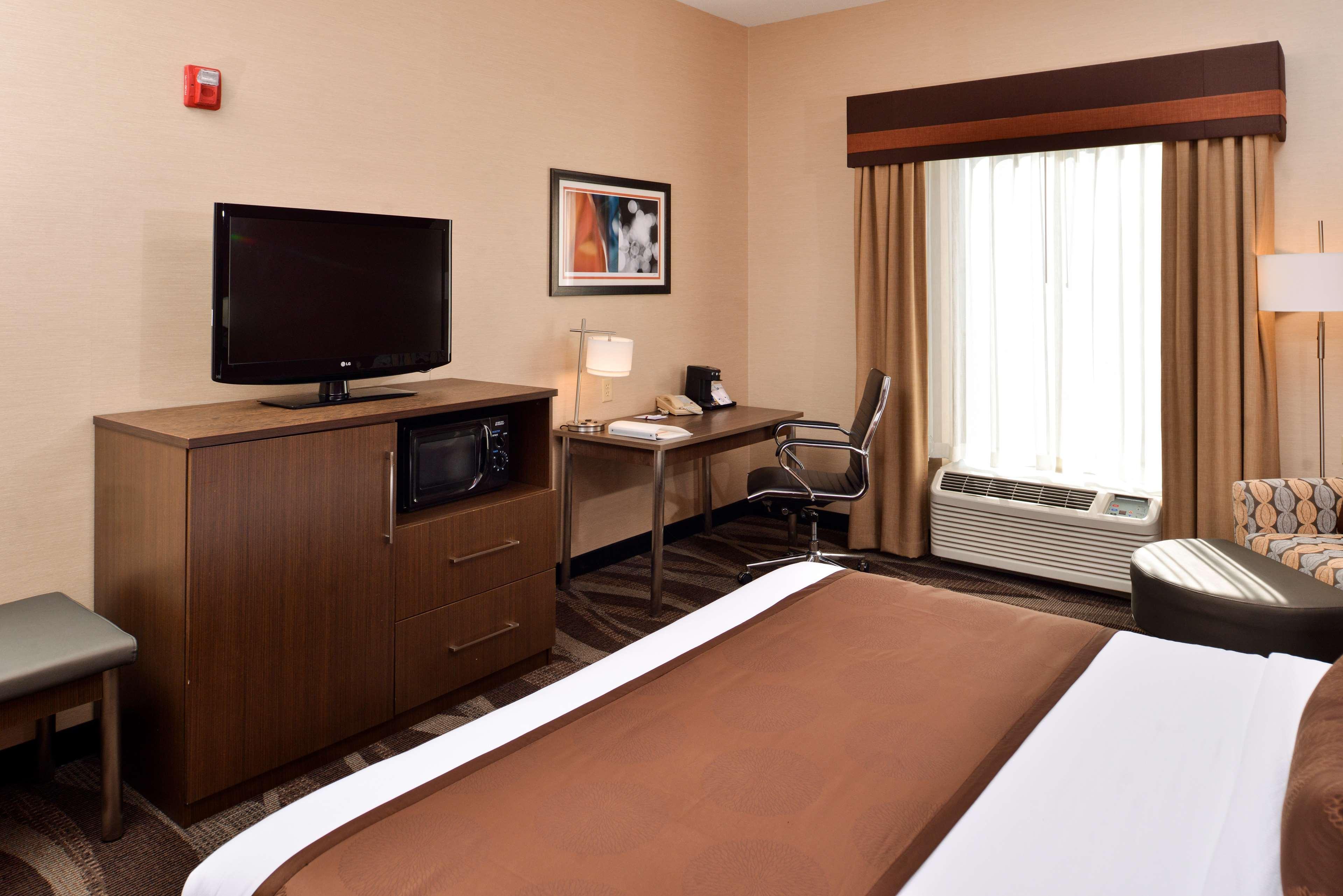 Best Western Plus University Inn Olean Exterior photo