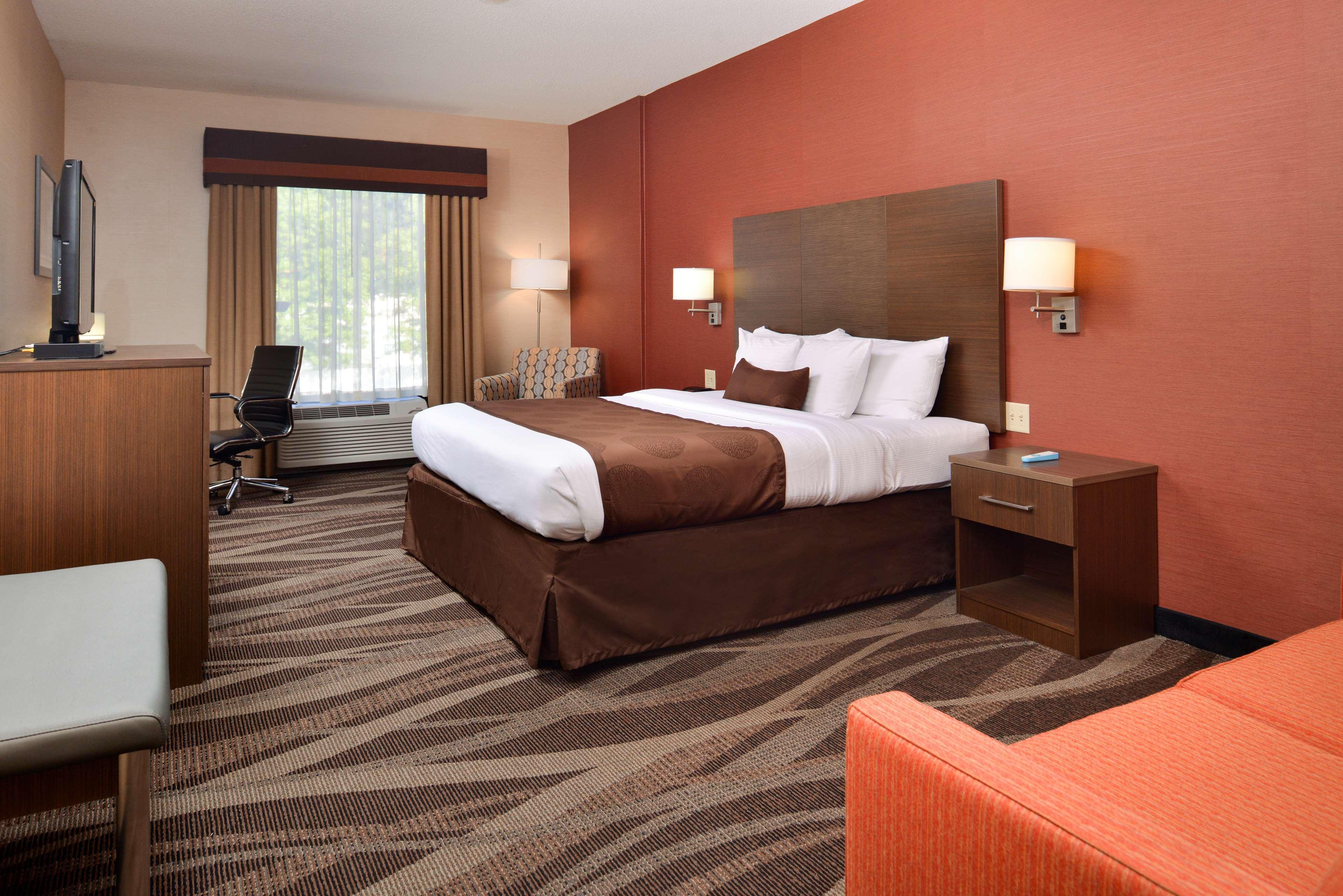 Best Western Plus University Inn Olean Exterior photo