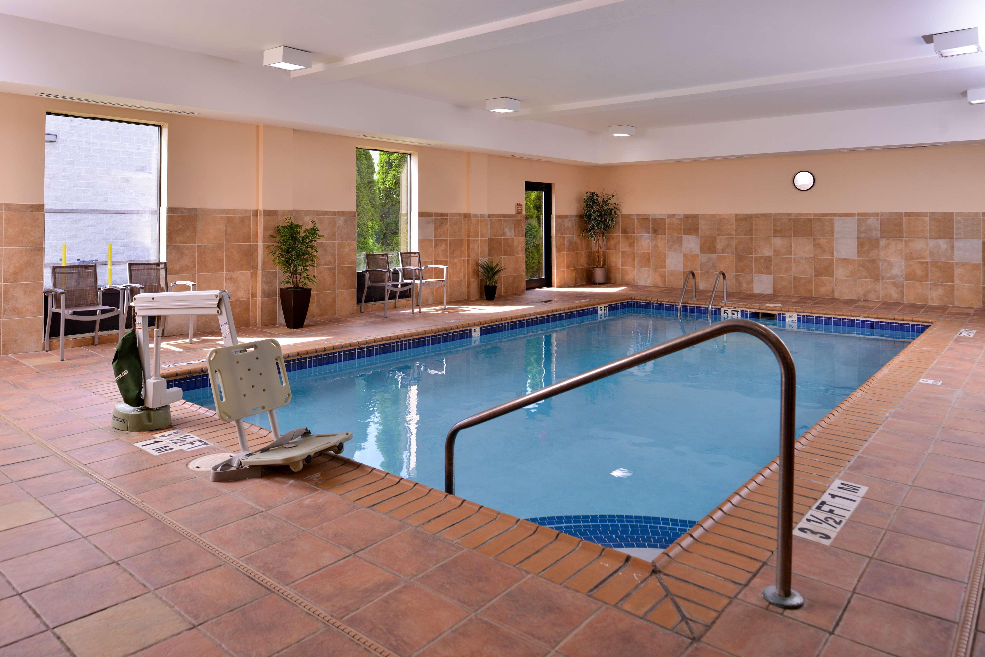 Best Western Plus University Inn Olean Exterior photo