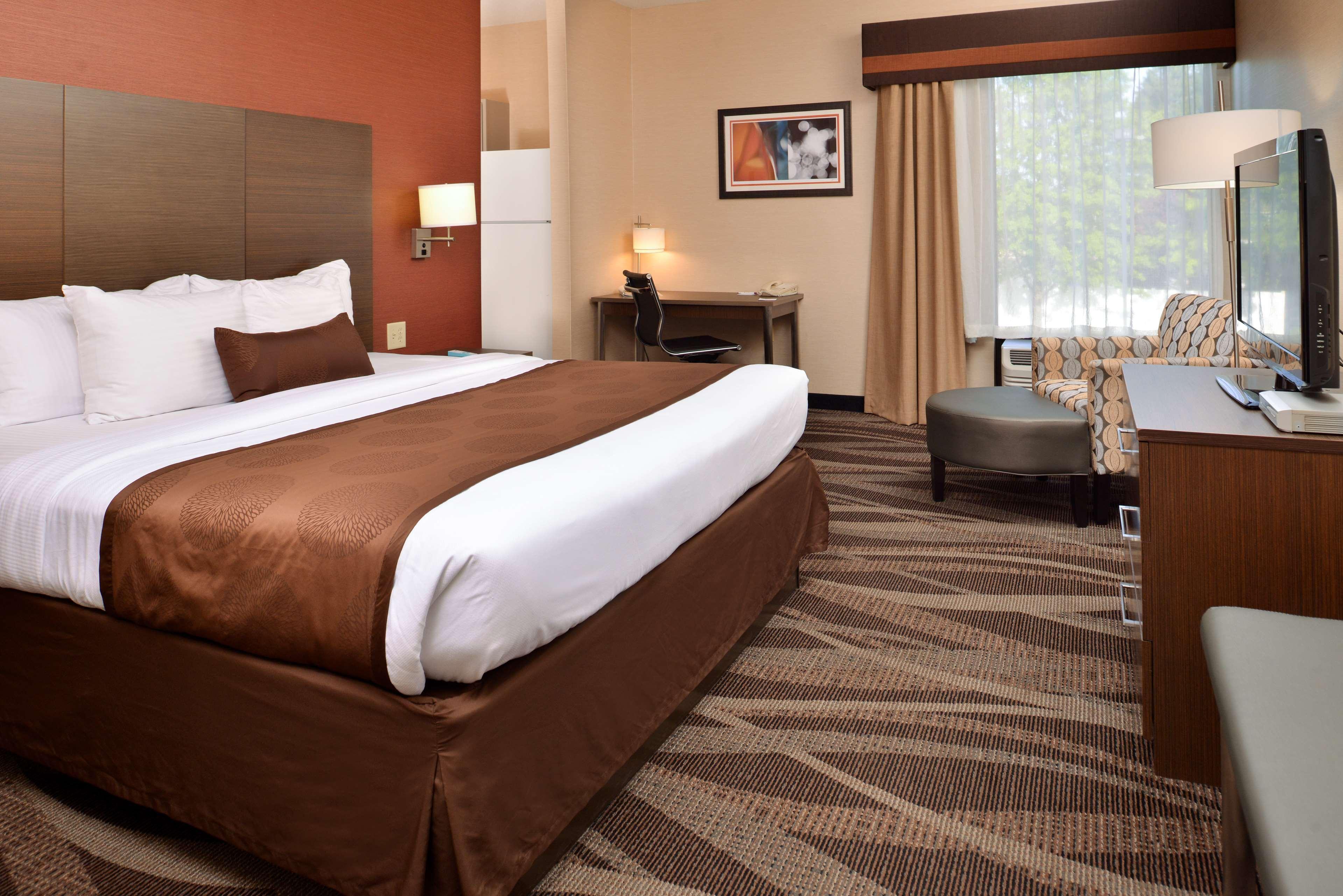 Best Western Plus University Inn Olean Exterior photo
