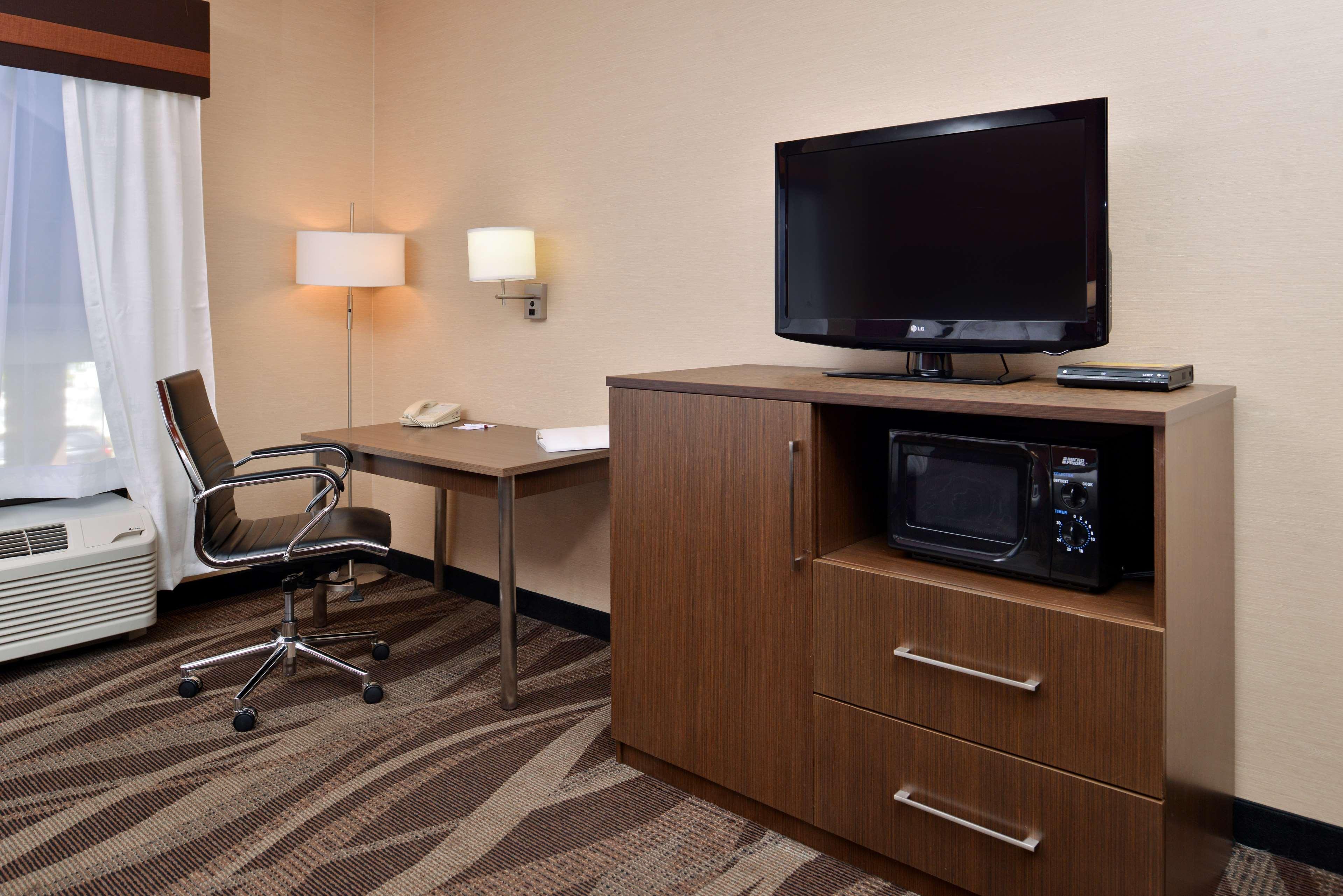 Best Western Plus University Inn Olean Exterior photo